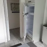 In شقة *